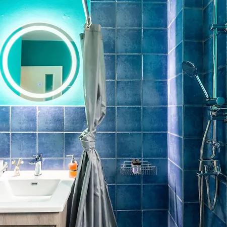 Downtown With Private Parking