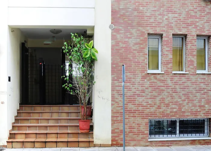 Semesterbostad Downtown With Private Parking